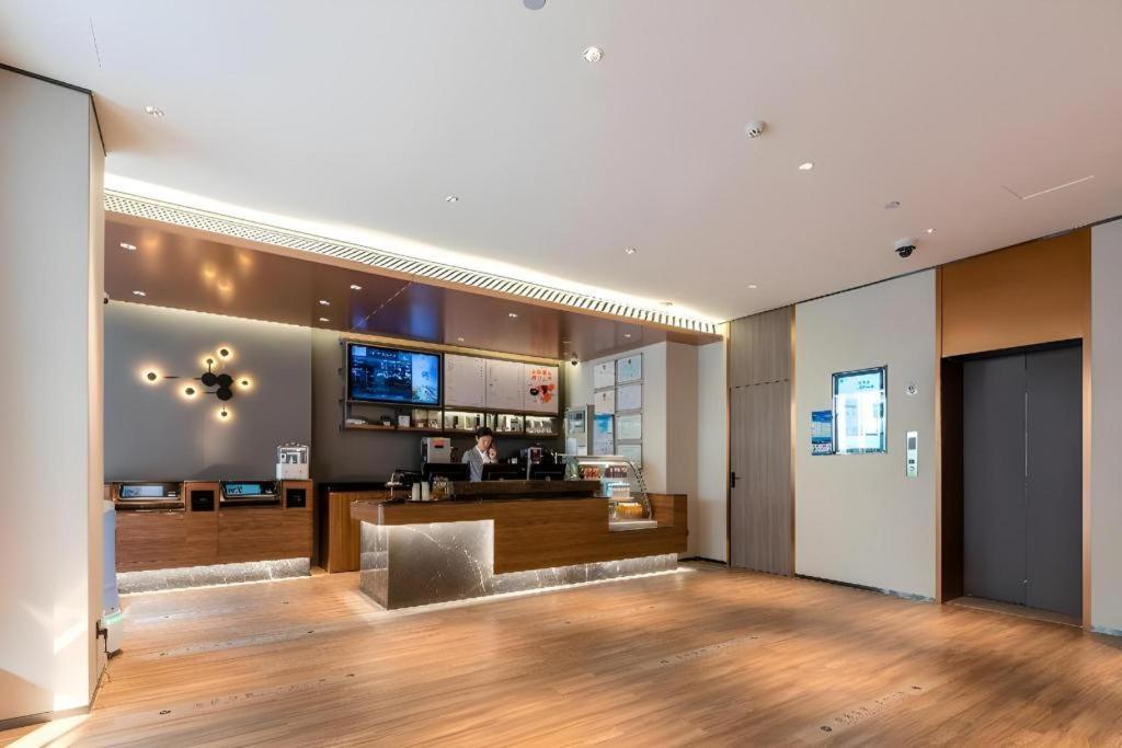 Hanting Hotel Guangzhou Sanyuanli Metro Station Exterior photo